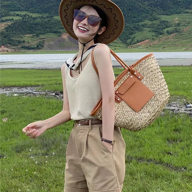 Casual Rattan Basket Bag Designer Wicker Woven Women Handbags Handmade Summer Beach Straw Shoulder Crossbody Bags Big Tote Purse