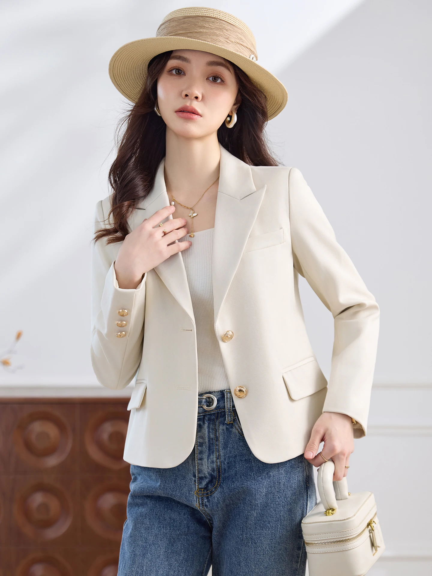 Gray Casual Short Women's Suit Jacket 2026 New Fashion Autumn Small Size Leisure Suit Set Commute Style Standard Version