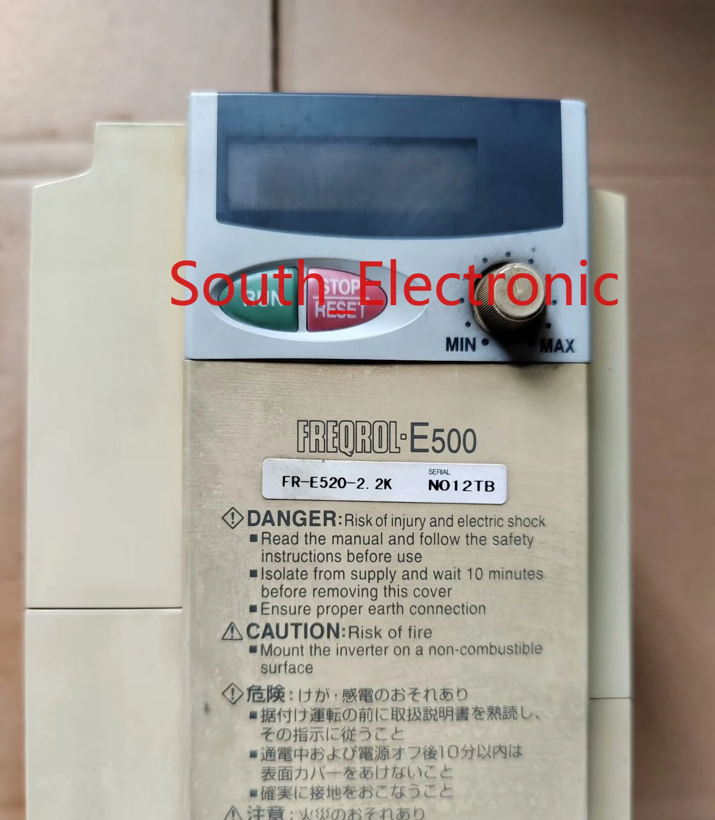 FR-E520-2.2K 2.2KW 220V   inverter ,  In good working condition, free shipping  a