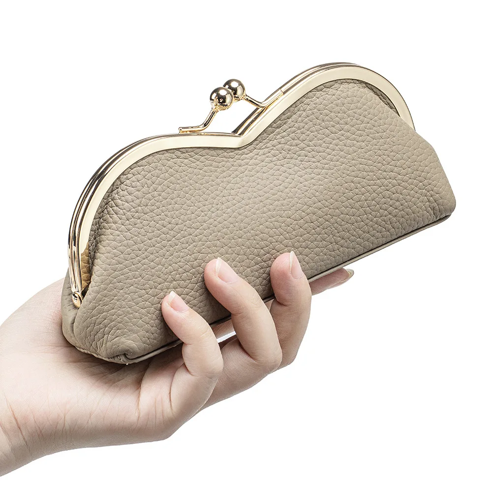 

Чехол для очков из натуральной кожи, креативный и нишевый портативный держатель для солнцезащитных очков, сумка для хранения солнцезащитных очков и карандашей для бровей для женщин