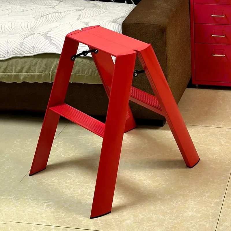 Escaleras plegables multicapa de aleación de aluminio, escalera portátil, muebles multifunción para el hogar con diseño de almohadilla antideslizante