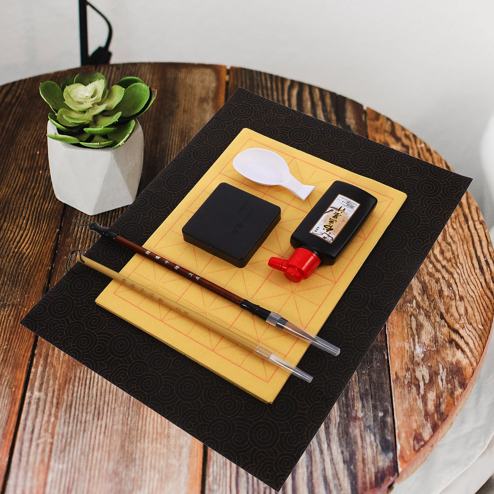 

1 set 1 Set Brush Set For Beginners Ink Chinese Calligraphy Kit Practice Writing Brush Study Ink Stone Portable