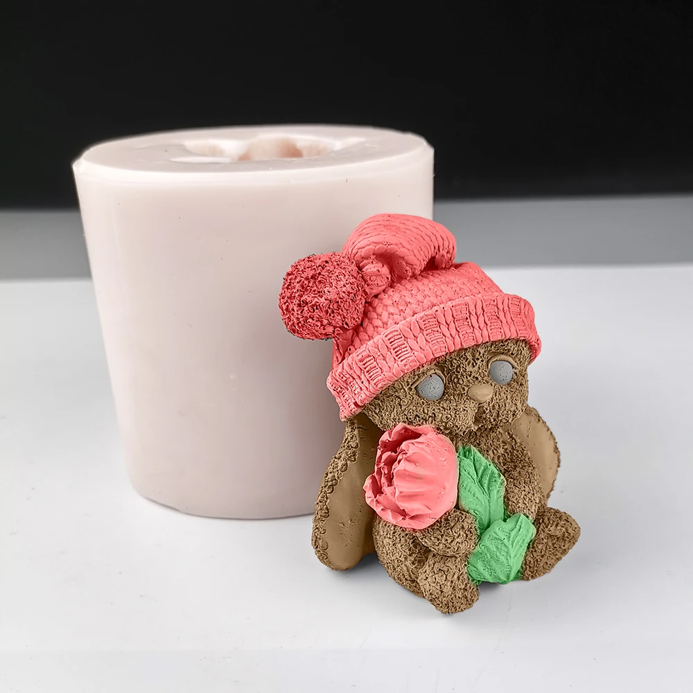 

Woolen Hat Rabbit Hug Flowers Mold Silicone Bunny Mold Soap Molds Lop-eared Rabbit Candle Moulds Clay Resin Moulds DW0241 PRZY