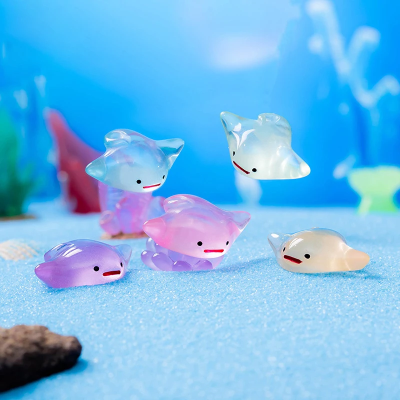 Mini Cartoon Luminous Manta Ray Ornamento, Brilho Animal, Micro Jardim, Artesanato Paisagem, DIY Fish Tank Decoração, 1 Pc, 5Pcs