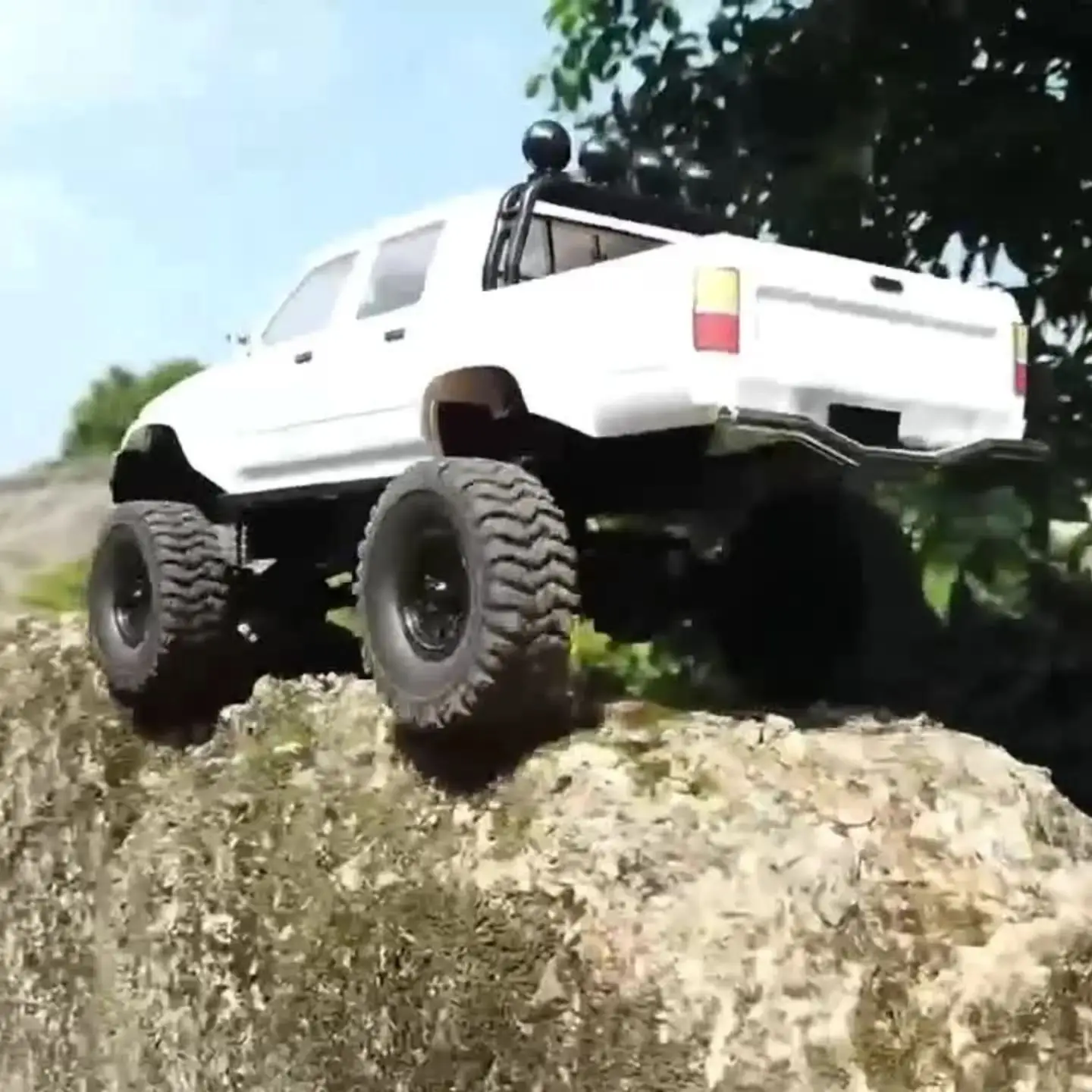 1/16 2.4G RC Car 4WD Climbing Truck Remote Control Toy