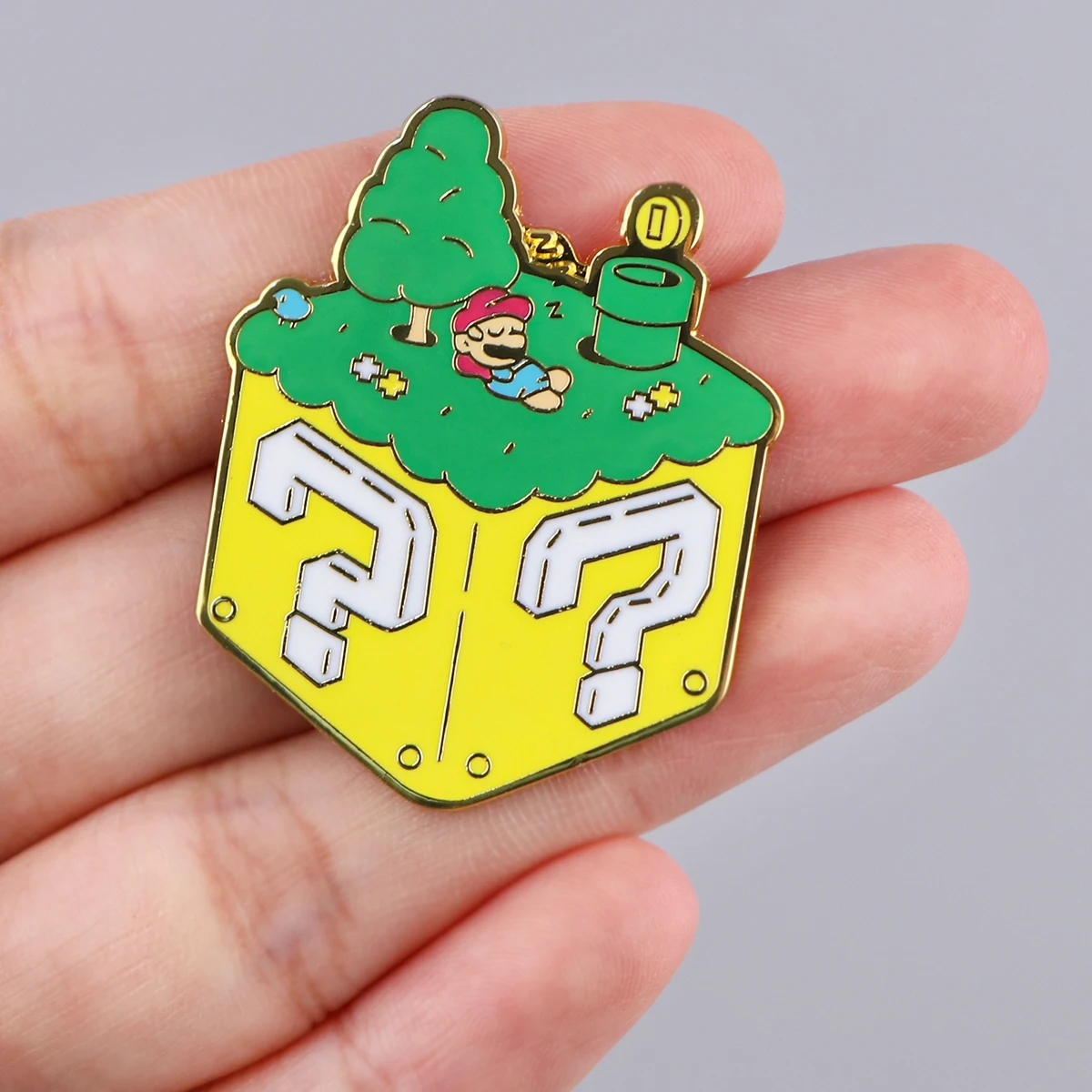 Broches de esmalte para mochila, Cute Game Mario Cube Lapel Pins, Badges on Bags and Briefcase Accessories, Vestuário