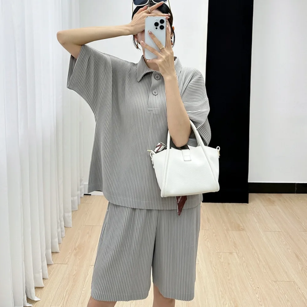 Pleats Fashion Suit Women 2023 Fall New Casual Simple Fashion Loose Comfortable Top T-shirt Sports Shorts Solid Color Plus Size