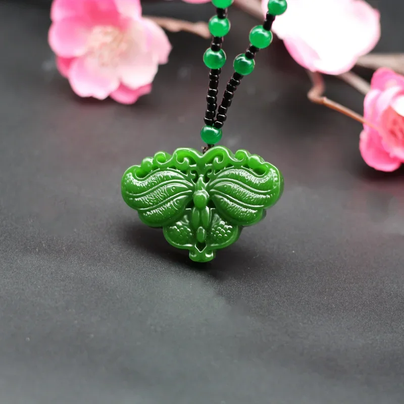 

Chinese Green Jade Butterfly Pendant Necklace Beads Natural Jadeite Hand-Carved Charm Jewelry Fashion Amulet for Men Women Gifts