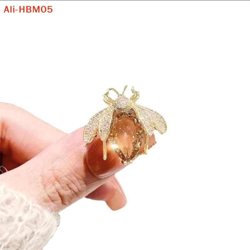 (HB05)Fashion Rhinestone Bee Shaped Brooches For Women Clothing Coat Jewelry Accessories Gifts