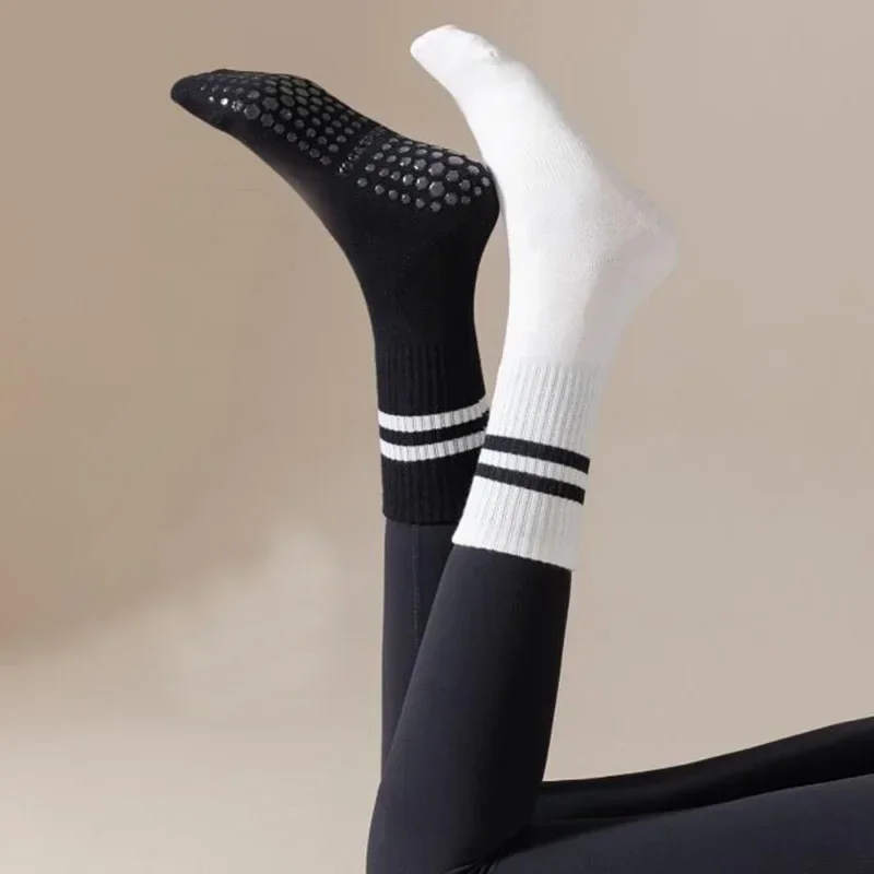 Pilates Socks with Grips for Women Yoga Socks Barre Socks Non Slip Socks of 1/6/10 pairs