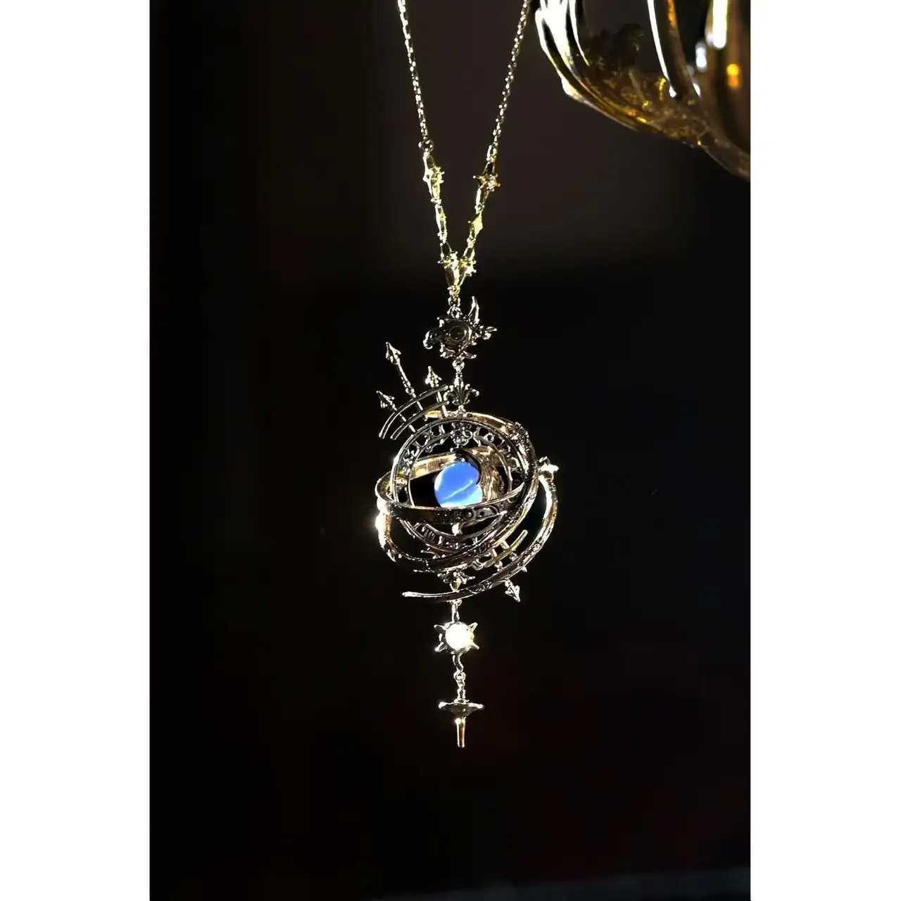 Star Secrets Constellation Celestial Globe Astrology Instrument Retro Heavy Industry Necklace Pendant Niche High-end Design