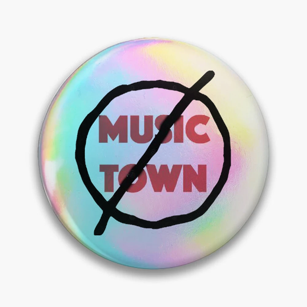 Damn The Man, Save The Empire  Pin Holographic Star Heart Pin Brooches Laminated Button Fashion Accessory