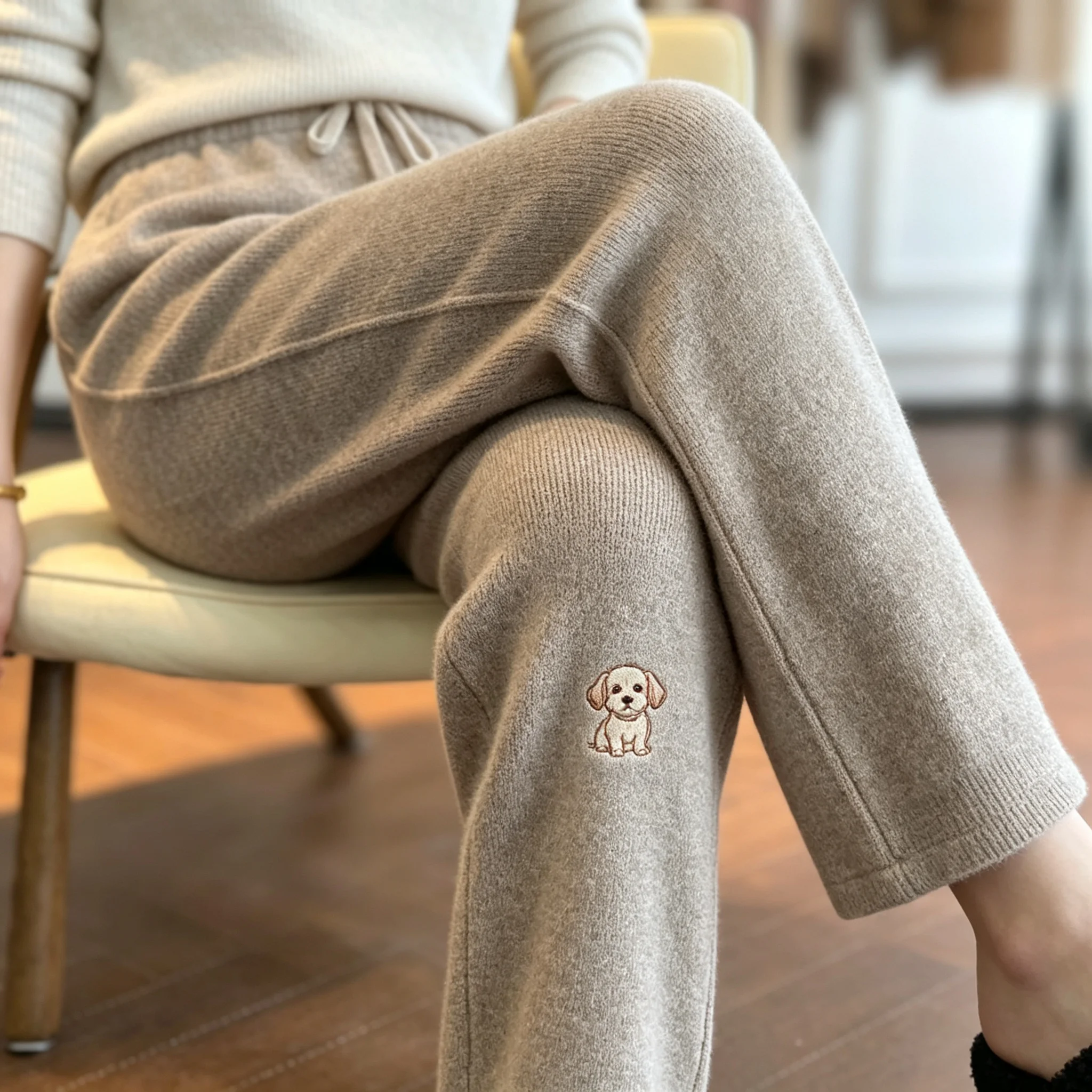 Cashmere pants in autumn and winter women wear knitted casual loose high waist pants and feet pants.