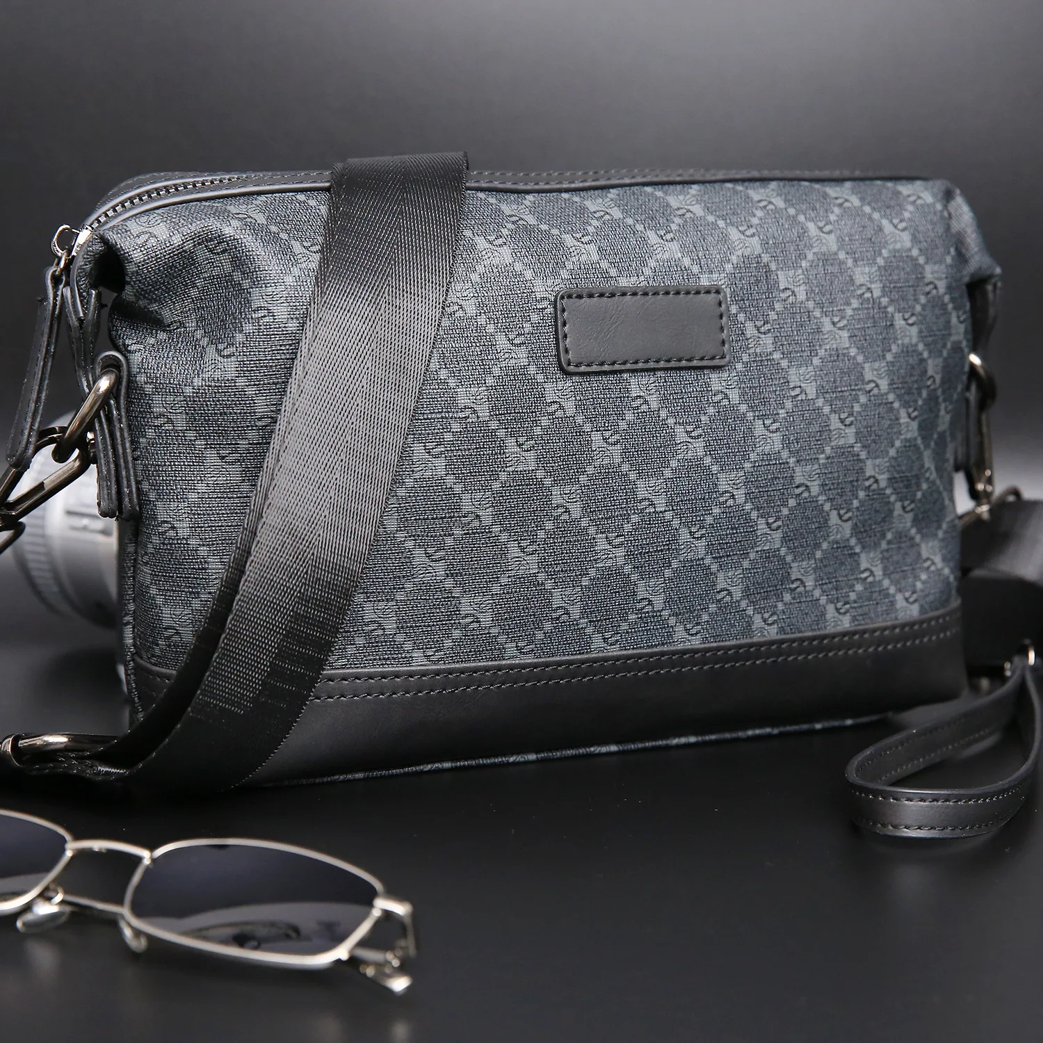 New Men\'s One-shoulder Fashion Business Crossbody Bag Men\'s Hand Plaid Small Hand Bag