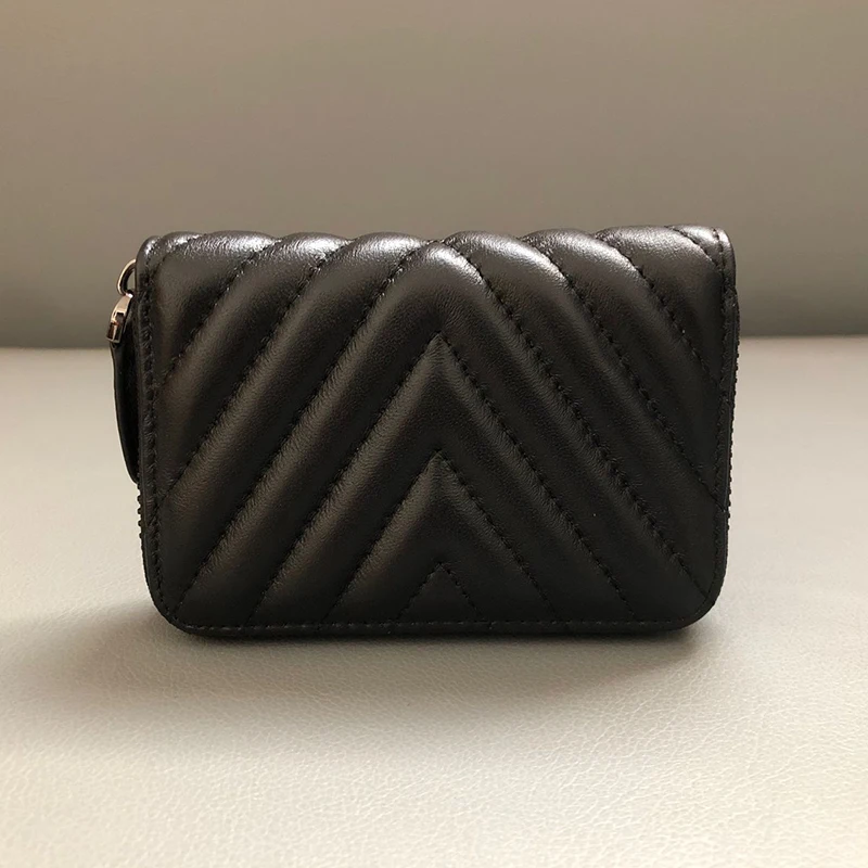 Fashion Women's Wallet Large Capacity Multi-Funtion V Line Design Premium Genuine Leather Card Holder Elegant Trendy Stylish New