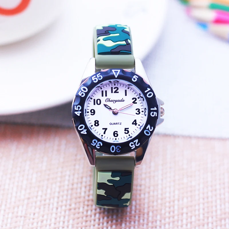 2025 nueva venta niños cool militar camuflaje relojes de silicona estudiantes tiempo de estudio suministros reloj electrónico impermeable