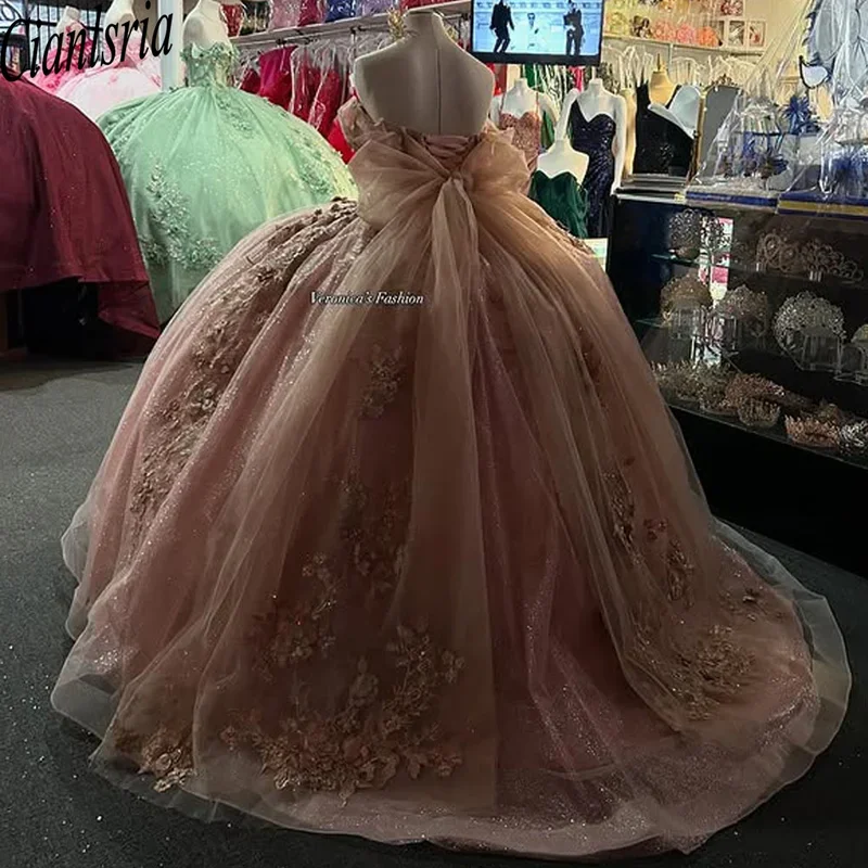 فساتين Quinceanera مزينة بالخرز من التول باللون الذهبي الوردي مع فيونكة حلوة 15 16 فساتين فيستدوس دي 15 أنيوس