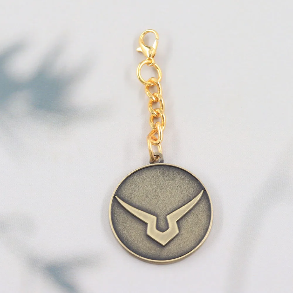 Code Geass Lelouch Schlüsselanhänger Anime Zero Helm Schwarze Ritter Emblem Schlüsselring Antik-Bronze Metallanhänger Auto-Taschen-Charm Schmuck – Detail 9