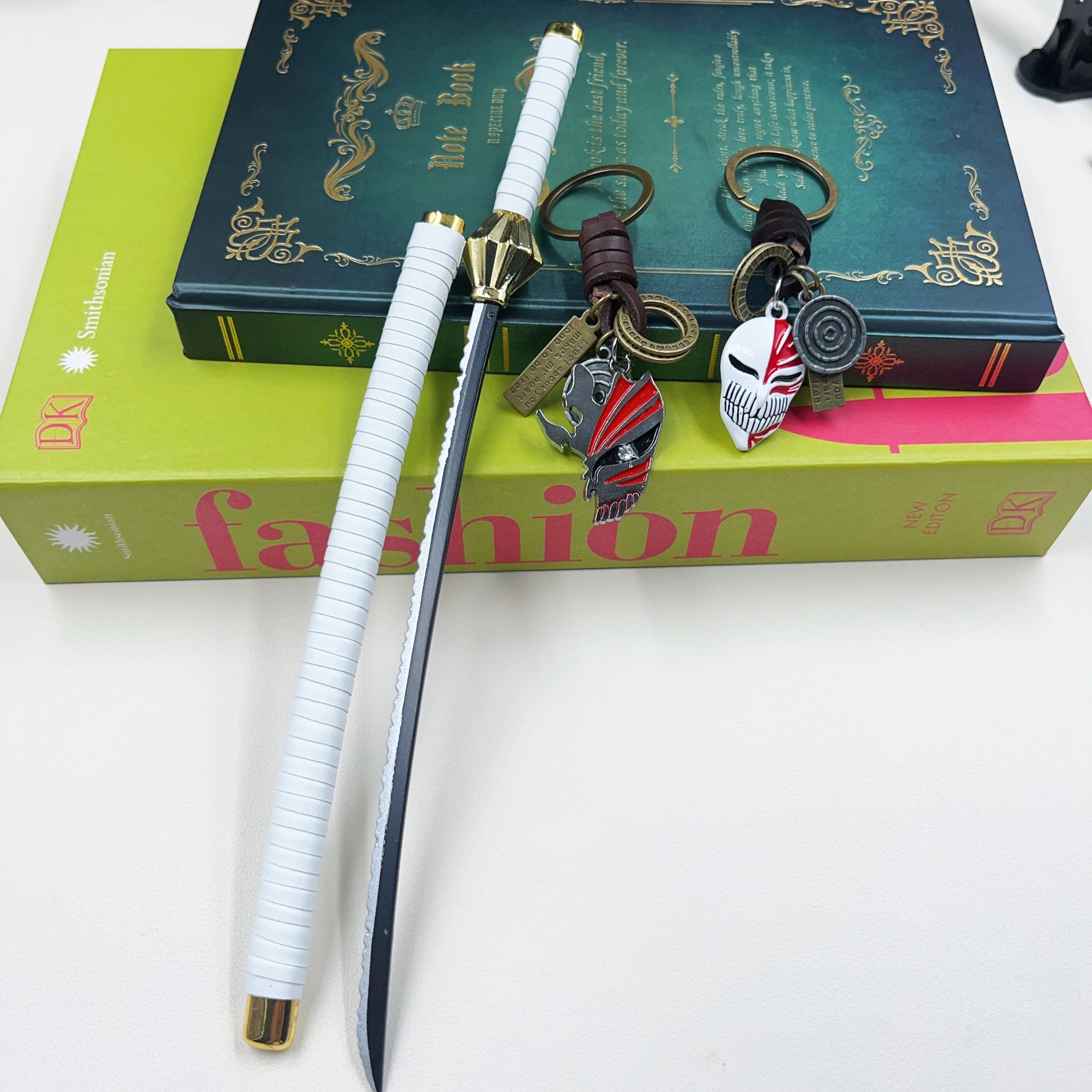 BLEACH Zaraki Kenpachi Nozarashi Sword Model Keychain Anime