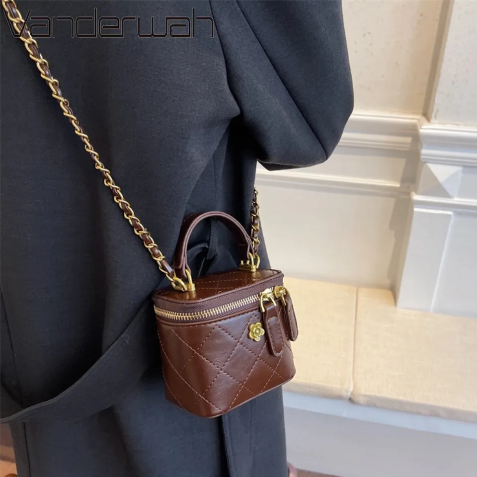 

Mini Casual Tote Shoulder Box Bag for Women Classic Clutches Female Small Square Bag Crossbody Flower Metal Chain Handbag Bucket