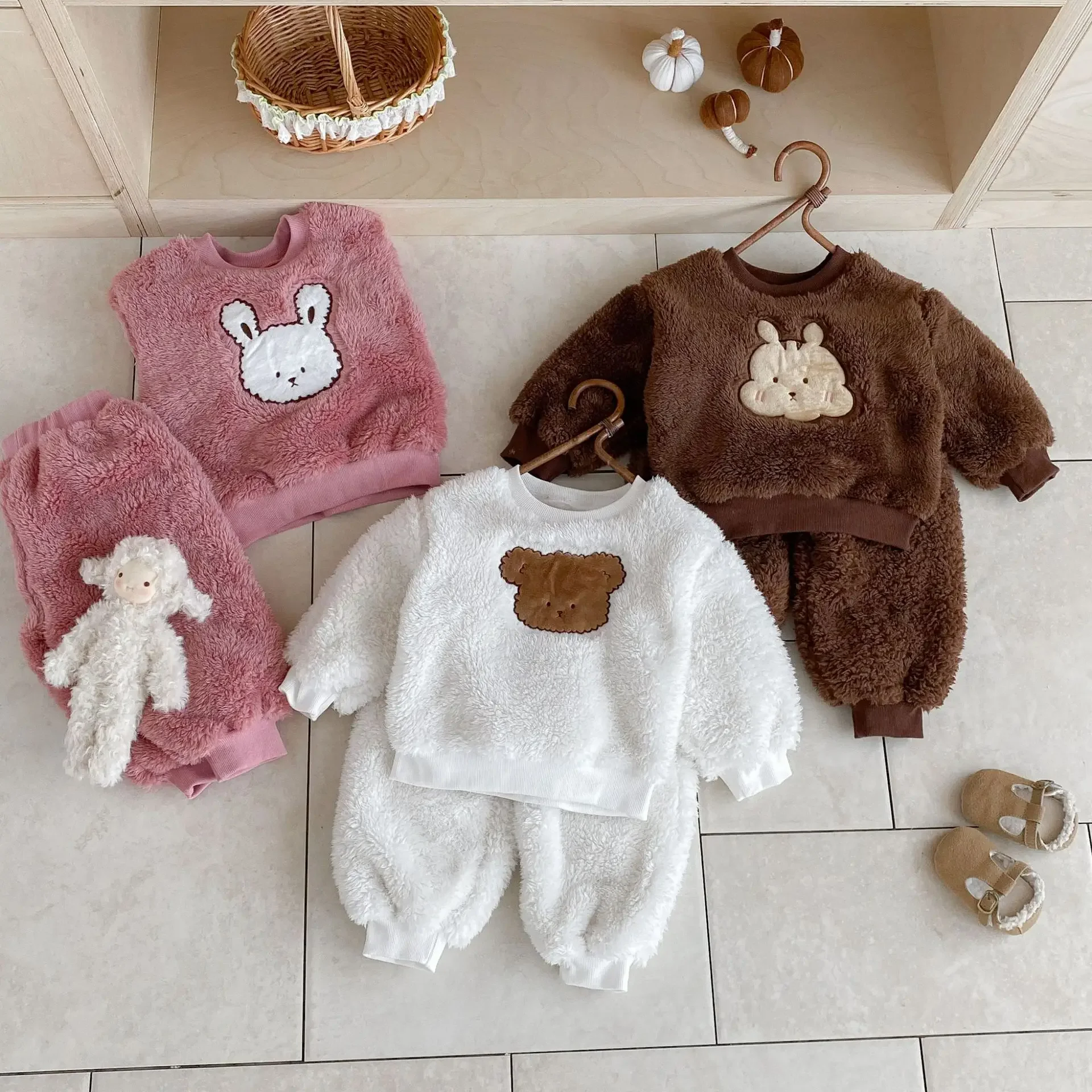 

New Boys Girls Winter Pajamas Set Cartoon Animal Fleece Loungewear Thickened Warm Children Top and Bottom Clothes Set
