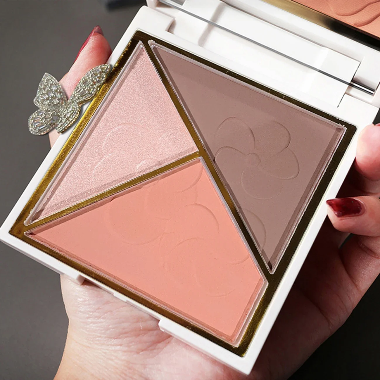 HISYI Contour Palette สาม-in-one Pearlescent Matte Nose Shadow Shadow Eye กระเป๋า Brighten ยาวนานเป็นธรรมชาติ