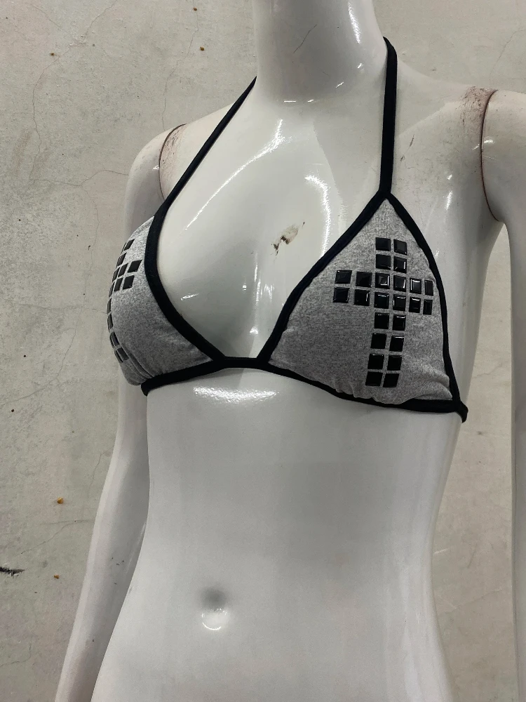 2025 Nuovo set bikini Pure Desire stile Millennium, design con cintura a coppa triangolare divisa, costume da bagno da donna con croce Y2K