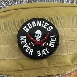 Goonies Seven Treasures Tactics Patch Skull ricamo adesivi Armband militare Outdoor Hook and Loop Backpack Stickers