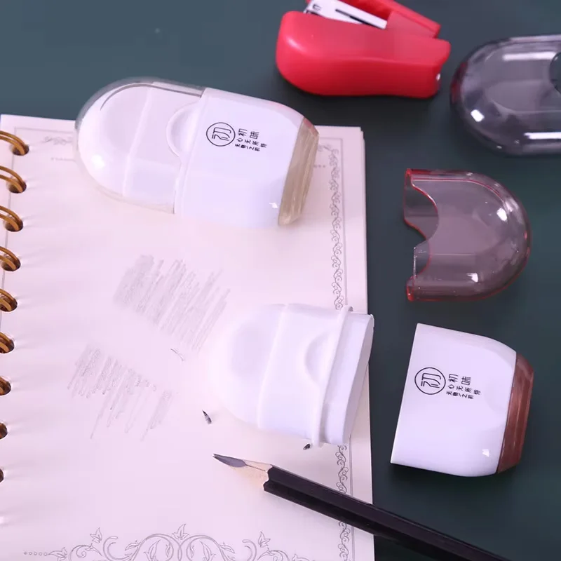 1 قطعة ممحاة ثنائية الغرض ومبراة أقلام رصاص محمولة باليد متعددة الوظائف براية أقلام مع غطاء لوازم مكتبية للطلاب