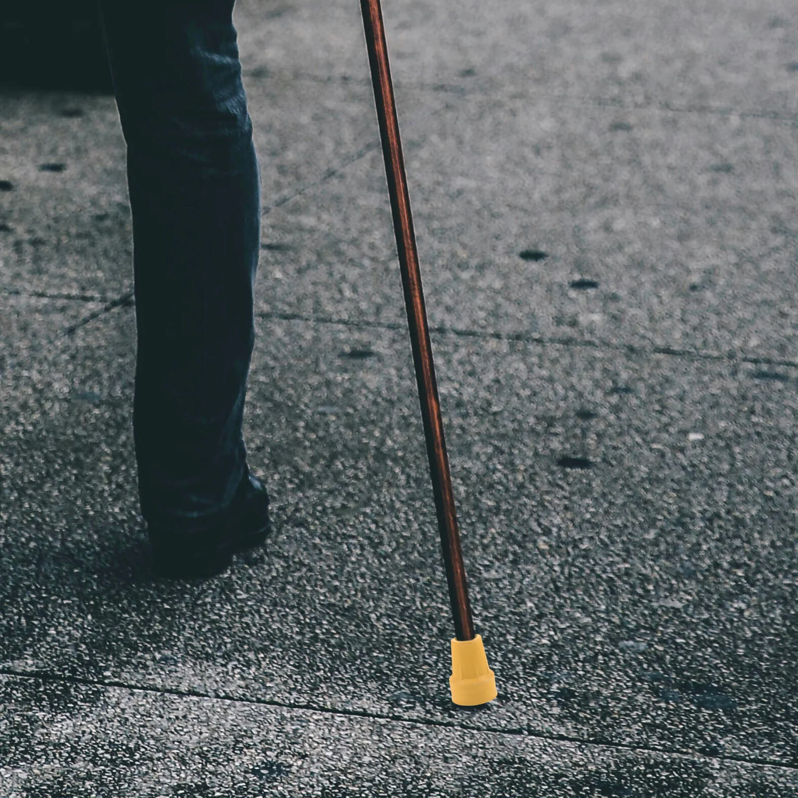 

4Pcs Walking Stick Rubber Ends Cane Tips Replacement Anti-Slip Foot Pads for Canes and Crutches Shockproof Wear-Resistant