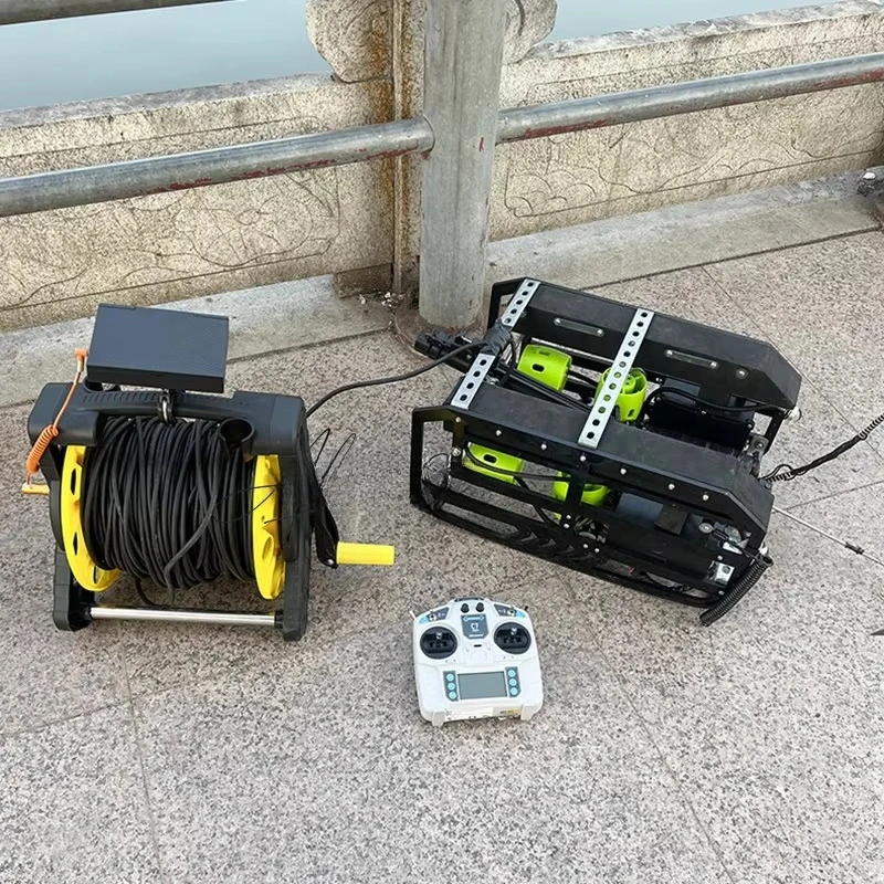 Applicable to Underwater robot fishing gadget: visible submarine for detection, search and rescue, as well as fish shooting and
