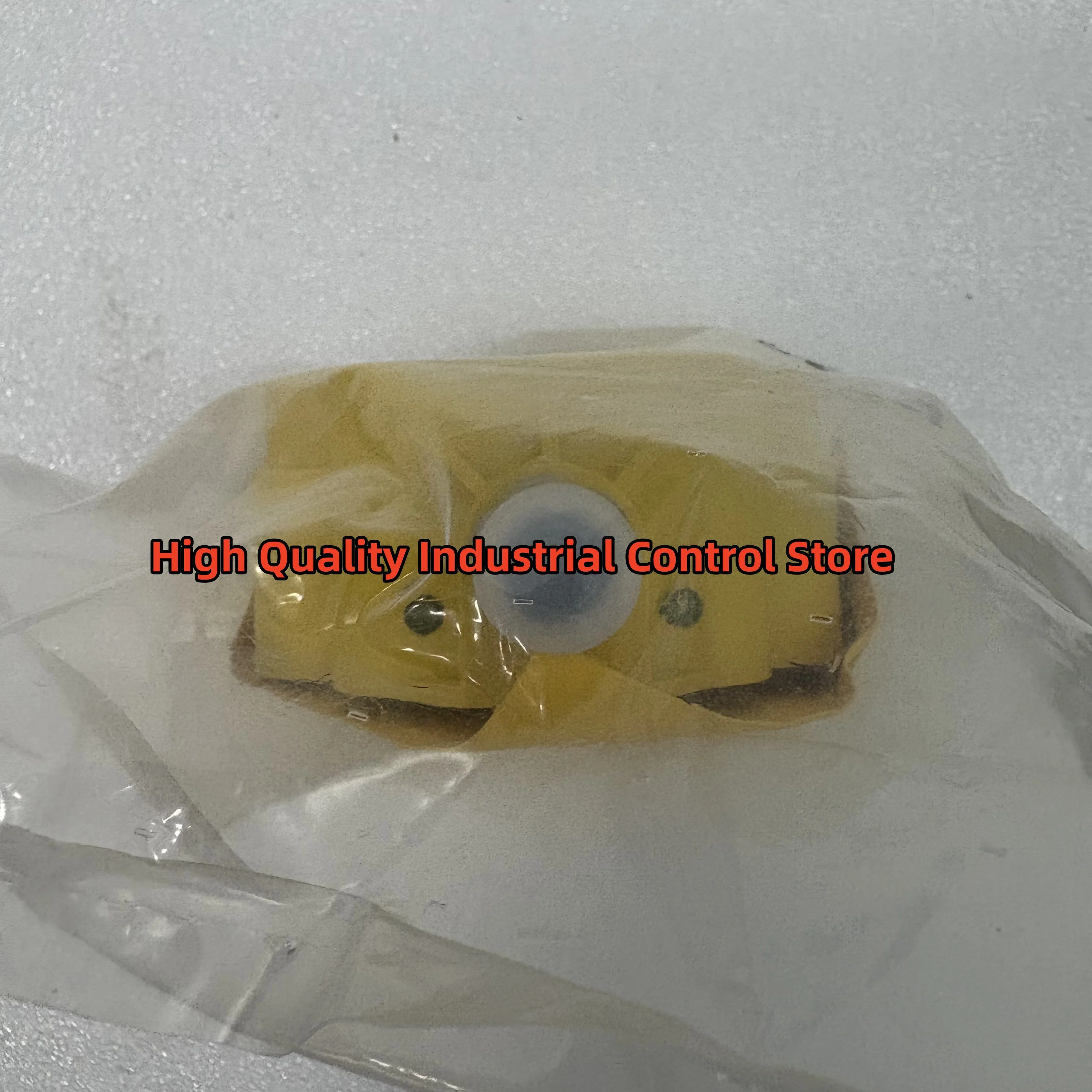 

TNDC-Q80-R1213 high-frequency read/write head new original