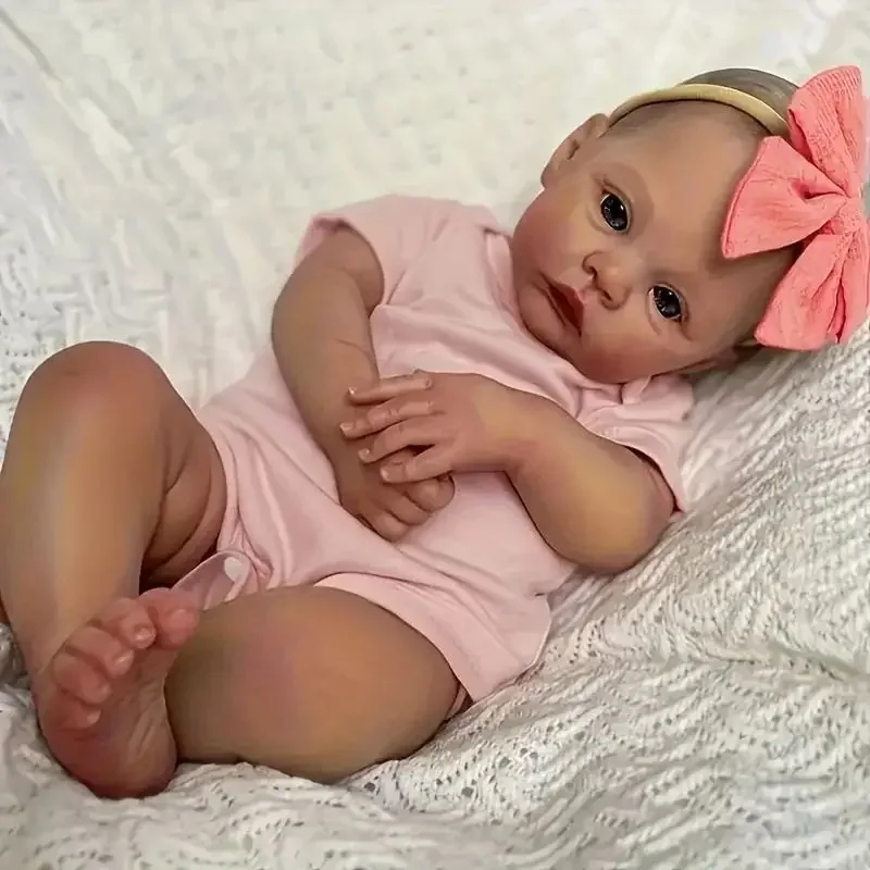 Risbecko Urocza Lalka Reborn o Rozmiarze 45 cm - Realistyczne Detale, Wygląd Ręcznie Robiony - Idealna dla Kolekcjonerów i na Prezent