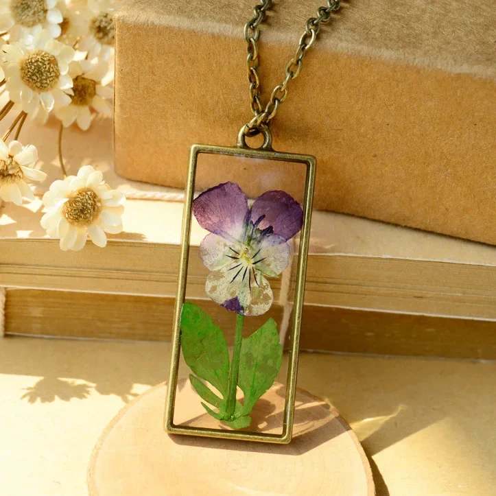 22 Style Retro Natural Dried Flower Pendant Necklace Immortal Flower Pressed Flower Necklace Sweater Chain Women Wholesale