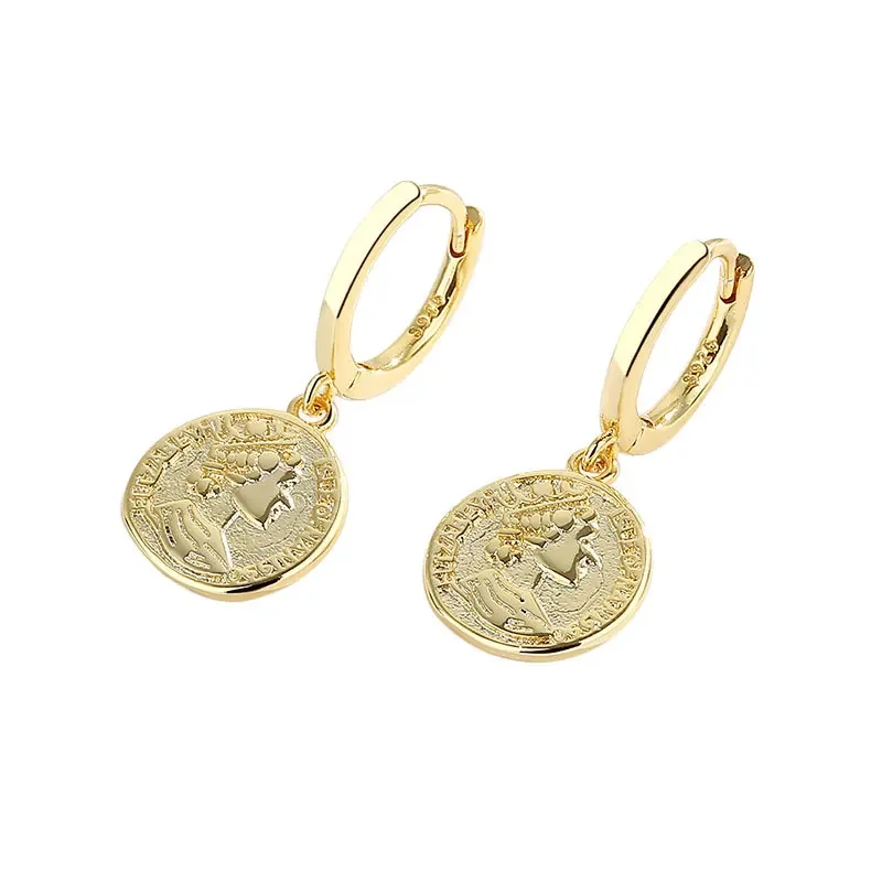 Wholesale Vintage Gold Silver Color Figure Queen Earrings Roman Head Pendant Replica of British Coin Hoop Jewelry