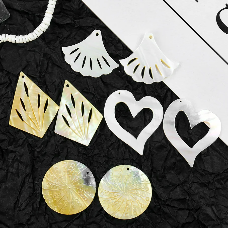 2pcs Hyperbole Natural Yellow Shell Charms Fan Rhombus Heart Round Pendant Mother of Pearl DIY Necklace Earring Jewelry Finding