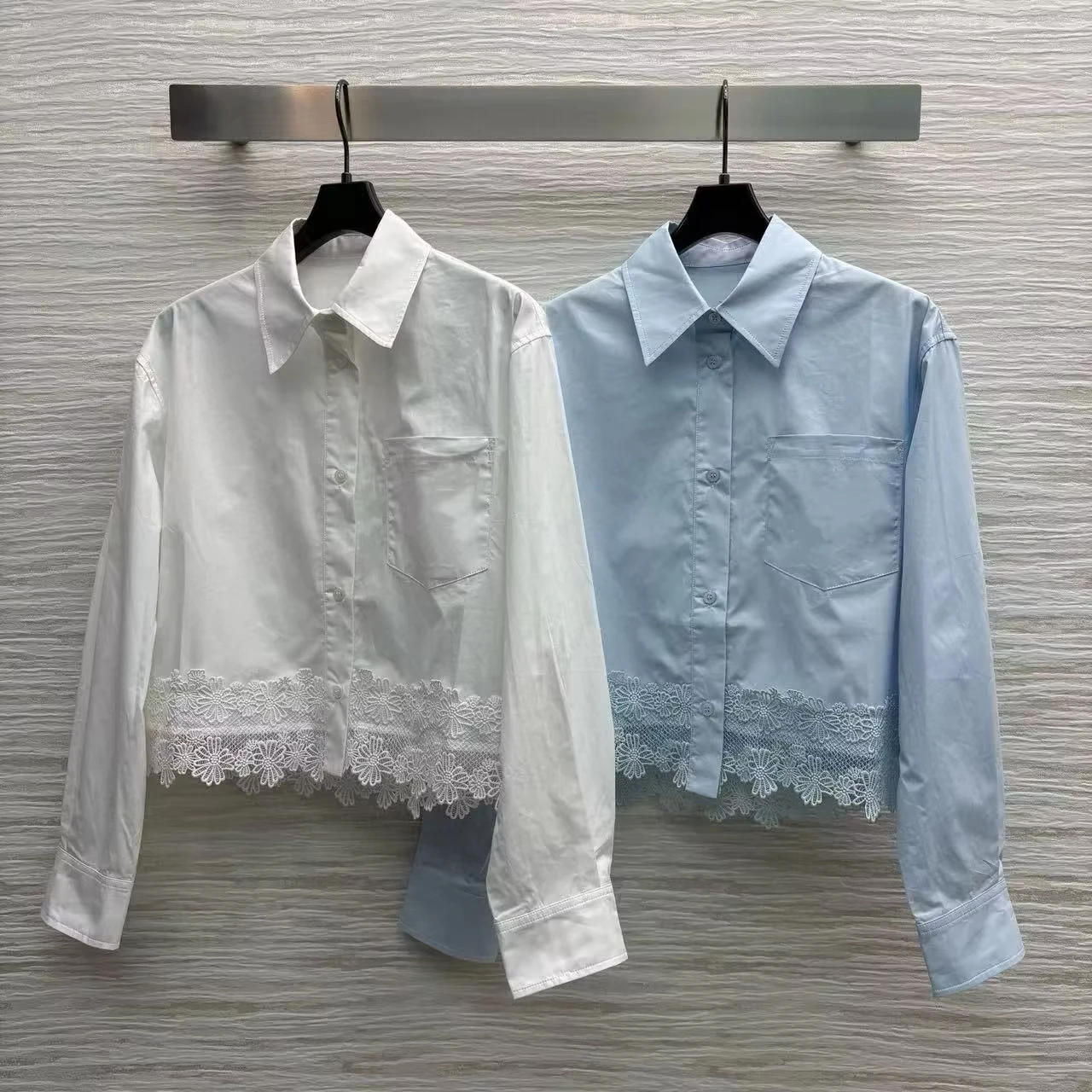 

Designer Brand 2025 Spring/Summer Women's New Style Open-Weave Lace Patchwork Shirt - Elegant, Refreshing and Versatile