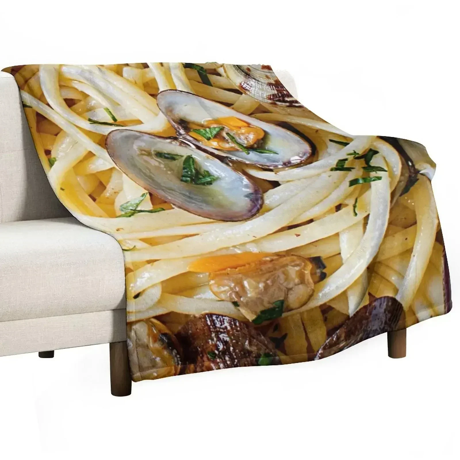 Linguini Pasta with Clams Throw Blanket Luxury Thicken Giant Sofa for winter Shaggy Luxury Designer Blankets