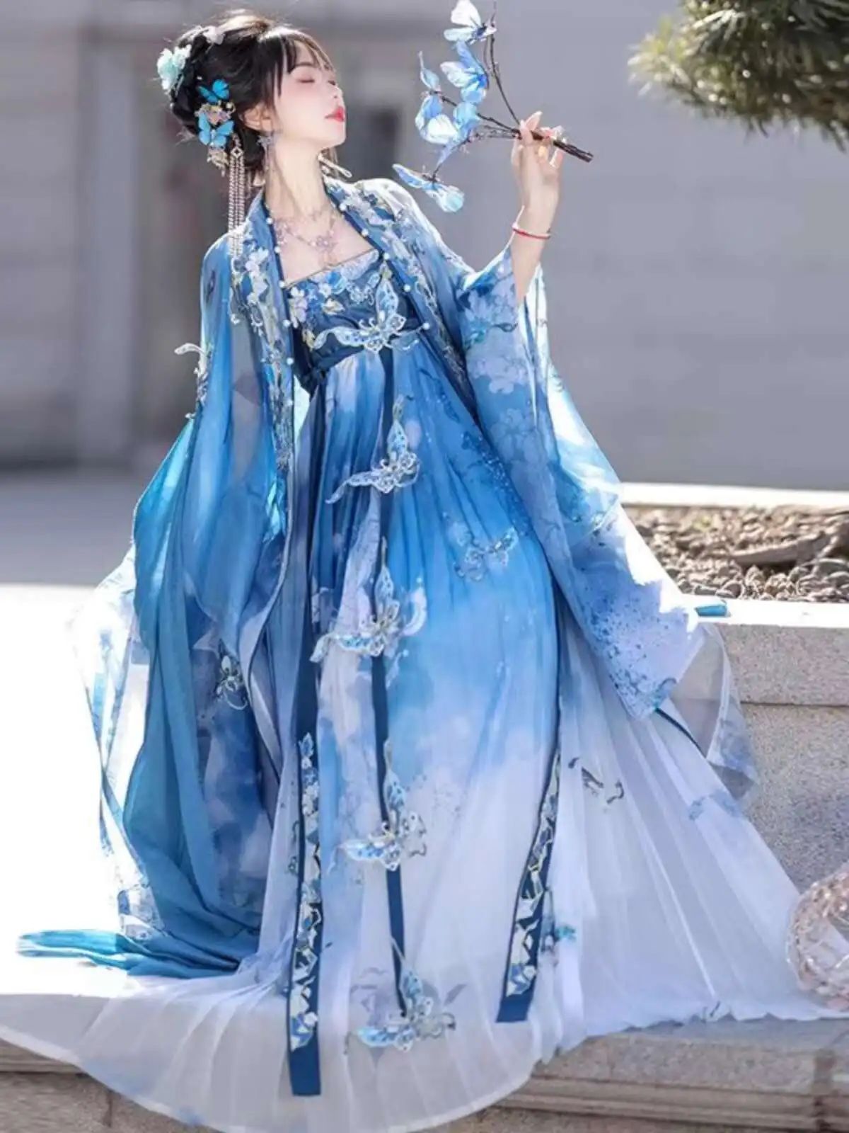 

Seven Nine Eight[Porcelain Dish Beauty]Heavy Industry Embroidery Chest Length Immortal Qi Hezi Pleated Skirt Tang Dynasty Hanfu