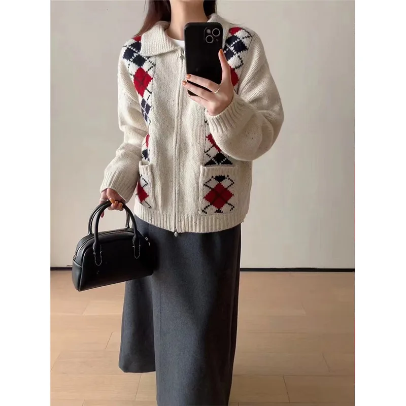 Korobov Autumn Winter New Sweaters Lazy Knit Loose Vintage Diamond Check Coat Jacquard Cardigan Thickened Sweaters for Women