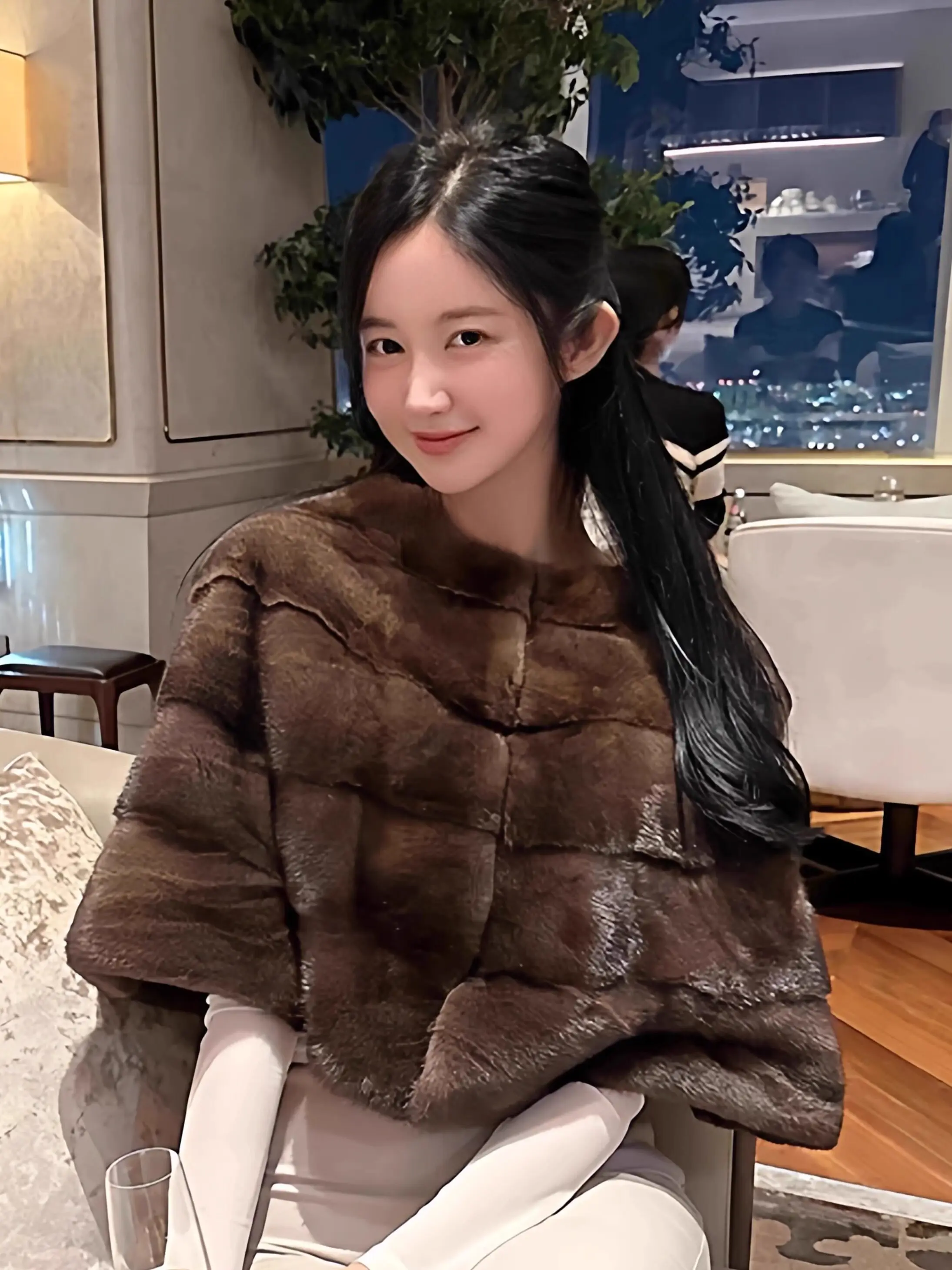 Clothland Women Sweet Fur Cape Shawl Half Sleeve Crop Top Female Outwear Fur Jacket Coat CB433