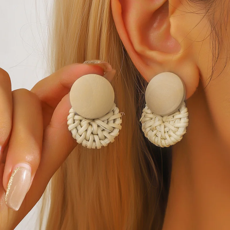 Bohemian Geometric Round Earrings for Women High-End Exaggerated Elegant Natural Wood Vintage Artistic Wooden Earrings