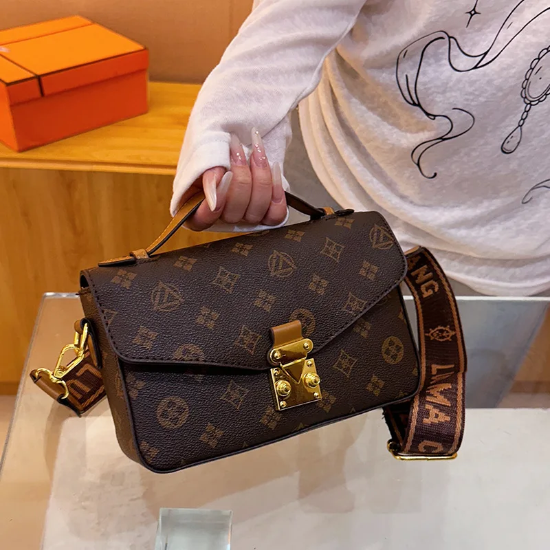 

2025 New Women's Large Capacity Work Bag, Spacious Multi-functional Shoulder Crossbody, Lightweight Commuter Tote for Office​