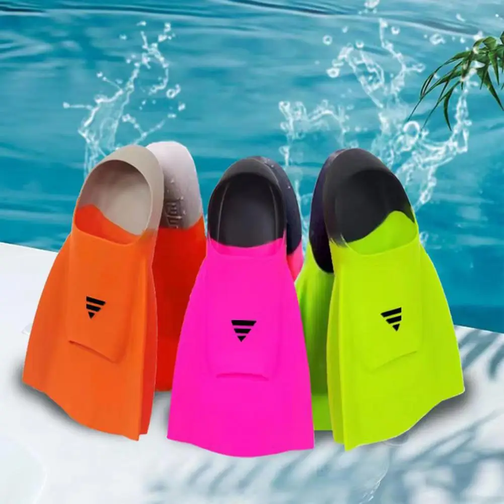 Adults Kids Swimming Flippers Silicone Diving Fins Non-slip Swimming Training Fins Snorkeling Flippers Short Blade Flippers Leg