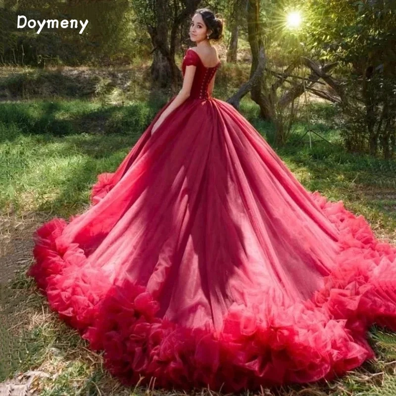 Doymeny Ruffled Quinceanera Vestidos, Contas de ombro, Sweet Sweep Tulle vestido de baile, Vestidos de baile, 16, 15 anos