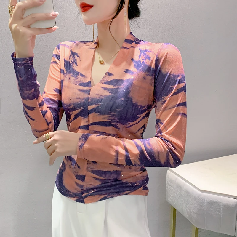 MadBlack-Women's European T-Shirt, Sexy V Neck Printed Top, Fashion Long Sleeve Slim Mesh Tee, 2025 Spring Summer New T51509CC