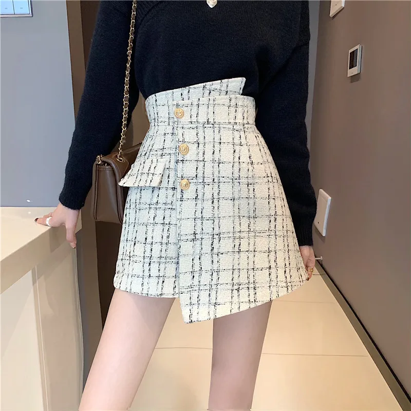 Chic Plaid Half Skirt Autumn New Women's Irregular Short Skirts Winter Thick Pantskirt Oversized Slimming Wide Leg Boots Shorts