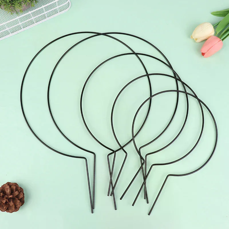 2Pcs Garden Plant Support Stake Stand Round Vine Climbing Rack Ironheart-Shaped Flower Plant Trellis Support Frame Garden Decor