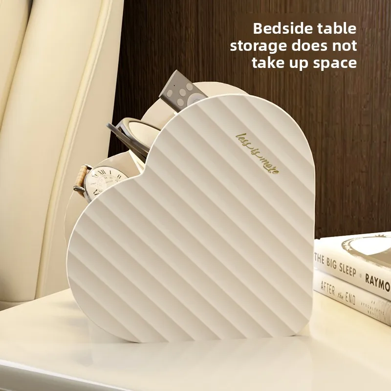

Heart-Shaped Storage Box, Desktop Organizer for Keys, Remote Controls, Glasses, and Watches, Bedside Table Storage