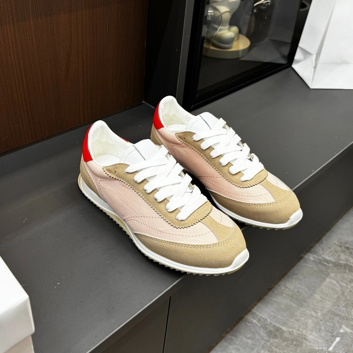 Zapatillas de verano retro para mujer, estilo Cornetto, de gamuza con bloques de color, informales, planas, con cordones, para caminar, deportivas, para el día a día.